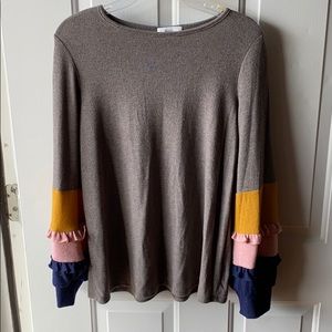 Frilly balloon sleeve top